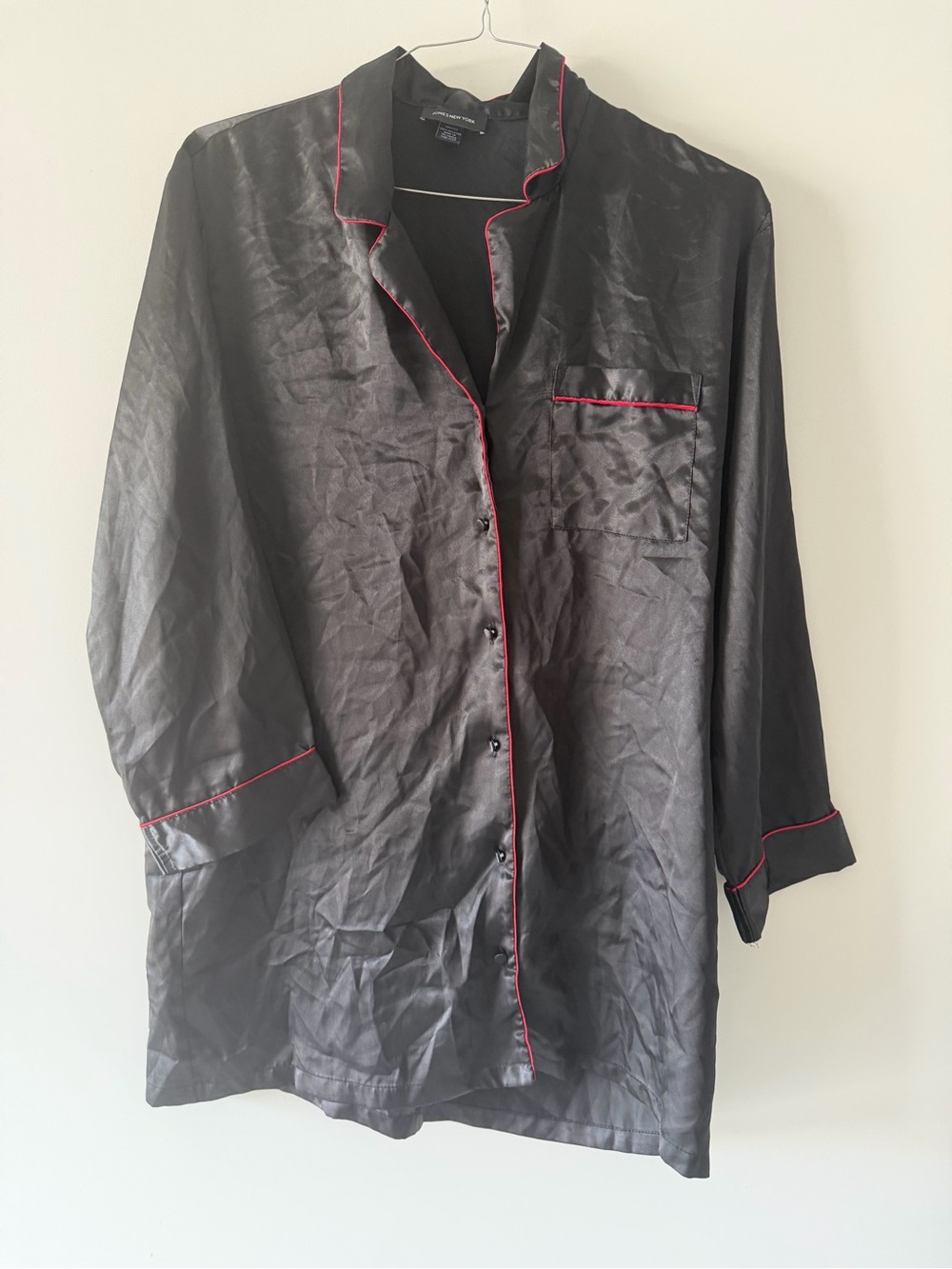 Jones New York Black Satin Robe with Red Trim